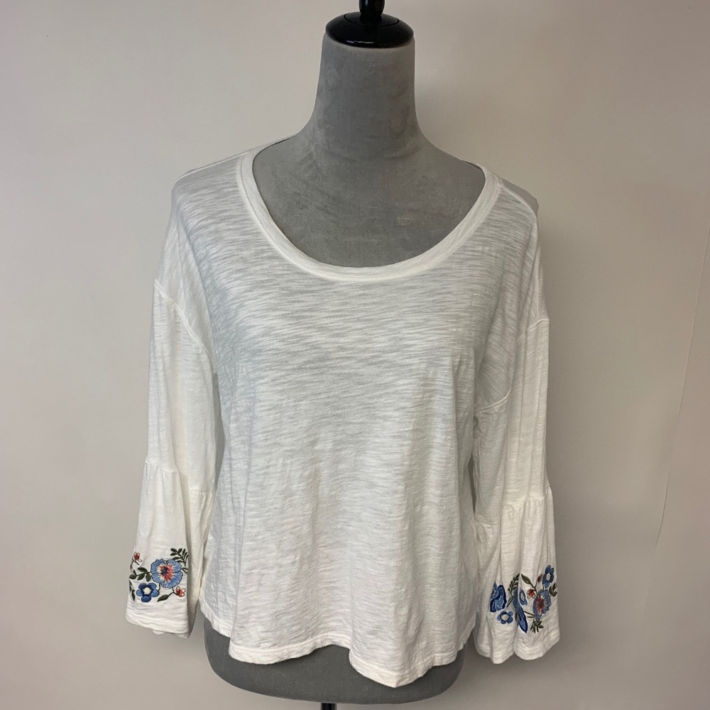 Hollister top womens xsmall white embroidered bell sleeves boho hippie - Picture 1 of 9
